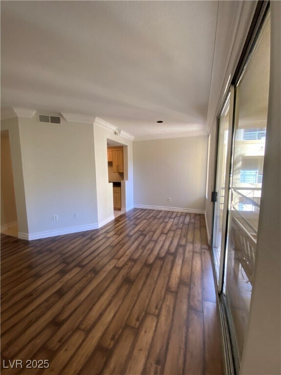 Building Photo - 230 E Flamingo Rd