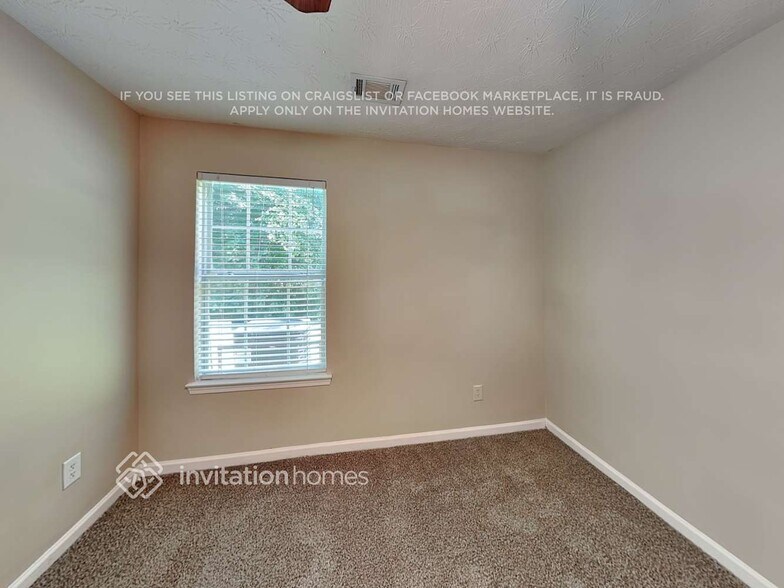 Building Photo - 3865 Hadley Rd