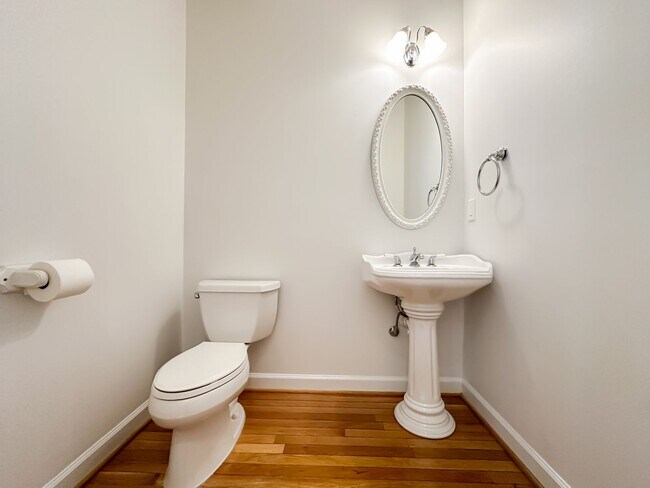 Building Photo - Cozy Oasis in Wake Forest!