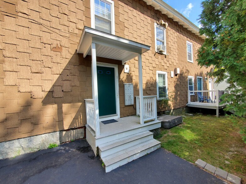 Front entrance - 3 Ludlow St