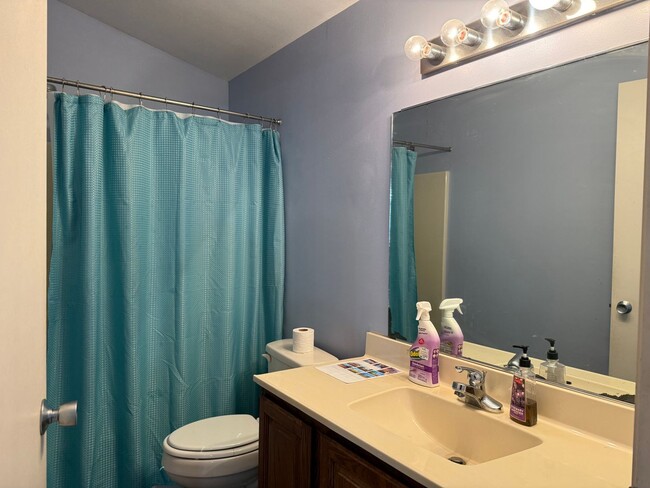 Building Photo - Mother in law