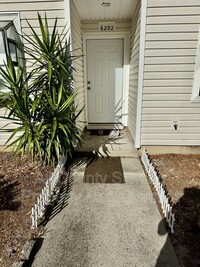 Building Photo - 6292 SW 8th Pl
