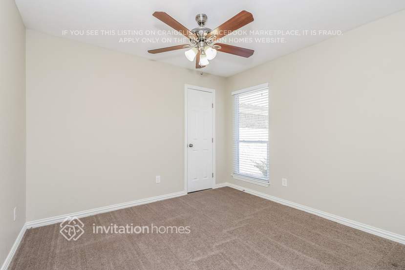 Building Photo - 6402 Big Springs Dr