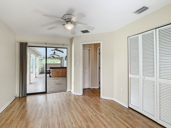 Building Photo - Port Charlotte Waterfront Pool Home - Grea...