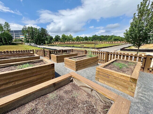 Building Photo - Your Alpharetta Retreat Awaits – Elegant T...