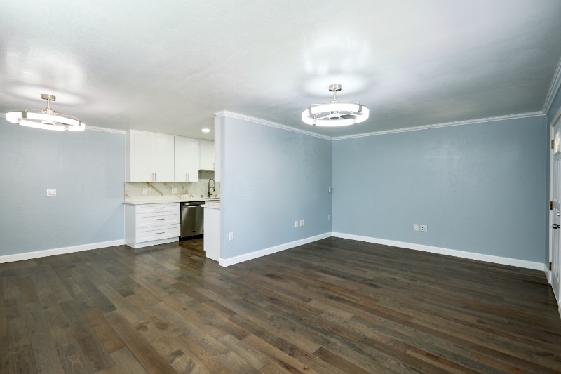 Building Photo - 781 Elm St