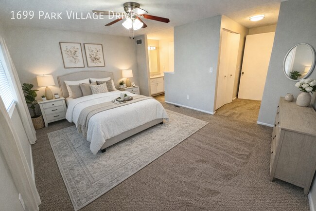 Building Photo - 1699 Park Village Dr