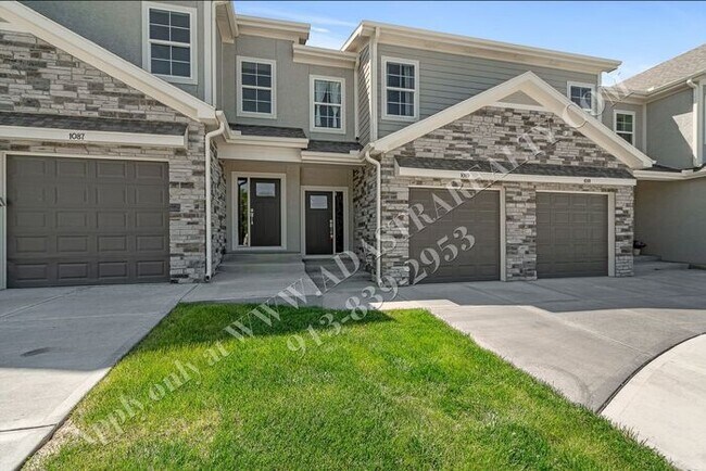 Building Photo - Brand New!! Townhome 3 Bed 2.5 Bath in Olathe-Available in JULY!!