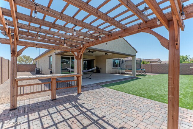 Building Photo - 4866 N 185th Dr