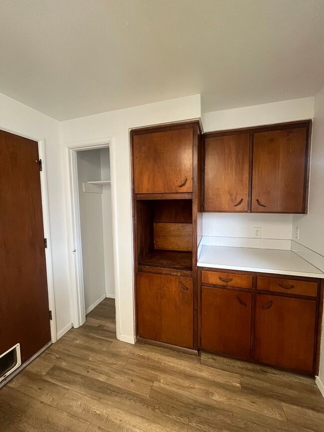 Building Photo - 2-Bedroom 1-Bathroom Duplex in Eugene