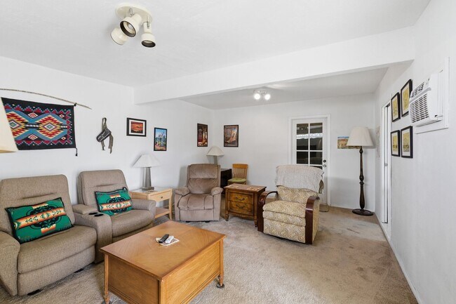 Building Photo - 1301 W Montoya Ln
