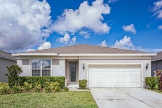 Building Photo - Charming 4-Bedroom Family Home in Serene S...