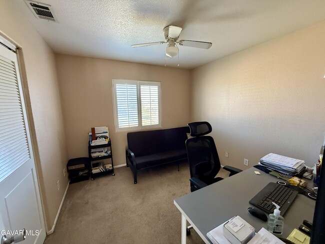 Building Photo - 4853 Minstrel Dr