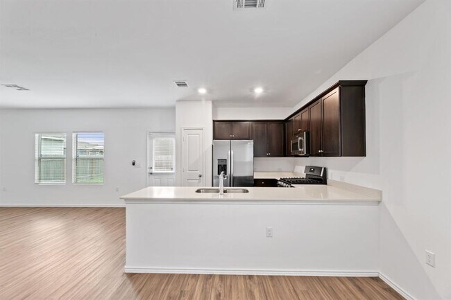 Building Photo - 14313 Sandrock Bnd