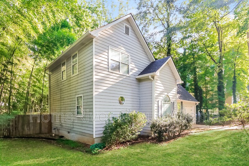 Building Photo - 1620 Sir Galahad Dr SW