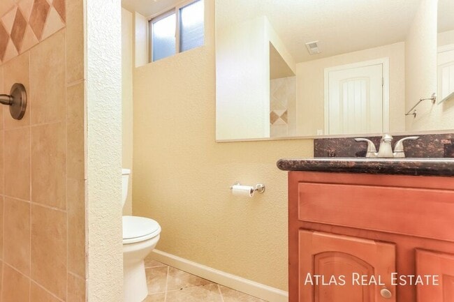 Building Photo - 6795 Allison St