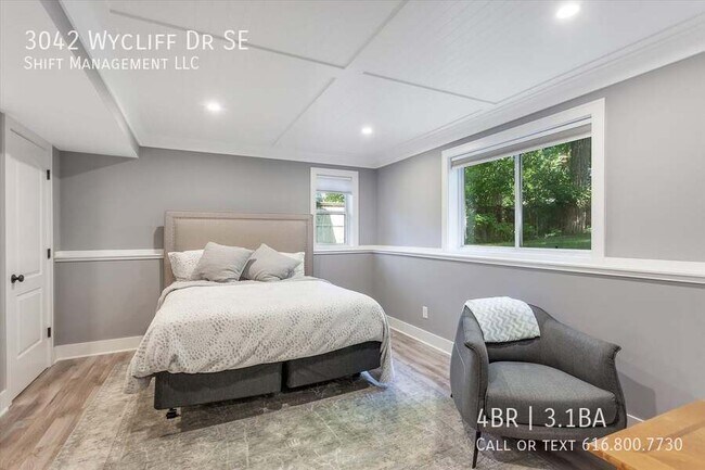 Building Photo - 3042 Wycliff Dr SE