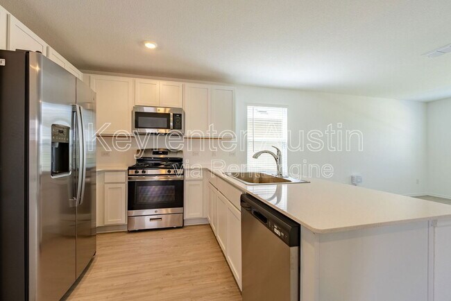 Building Photo - 214 Sambre St