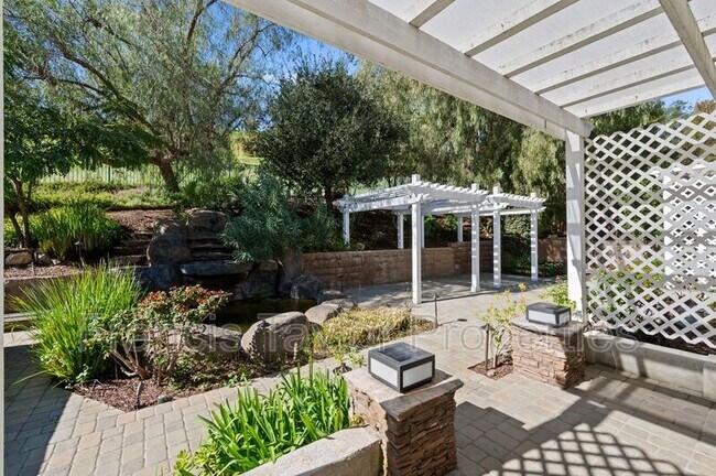 Building Photo - 285 Oak Valley Ln