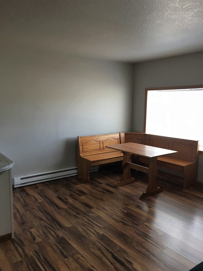 Theater Apartments 117 W Main St Beulah ND 58523 Apartment Finder