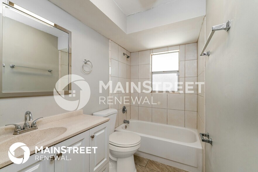 Building Photo - 9192 San Carlos Blvd