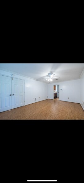 Building Photo - 5 Plantation Dr NE
