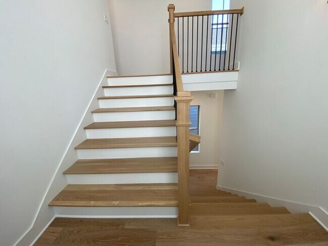 Building Photo - Beautiful New House in West Nashville - Hi...