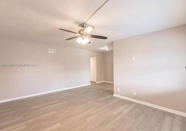 Building Photo - 1816 McKinley St