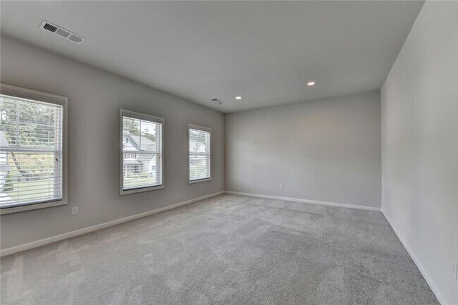 Building Photo - 3695 Andover St