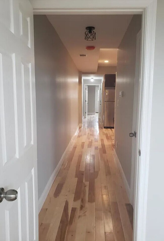 Building Photo - 2918 Guilford Ave