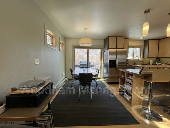 Building Photo - 321 N 22nd Ave