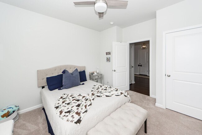 Building Photo - 4 Bedroom 2 Bath Home in French Quarter Creek - Huger