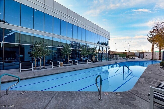 Building Photo - 4575 Dean Martin Dr