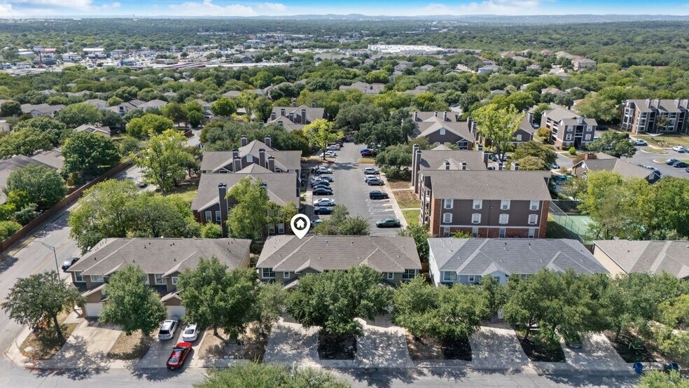 Building Photo - 7807 Kingsbury Wood