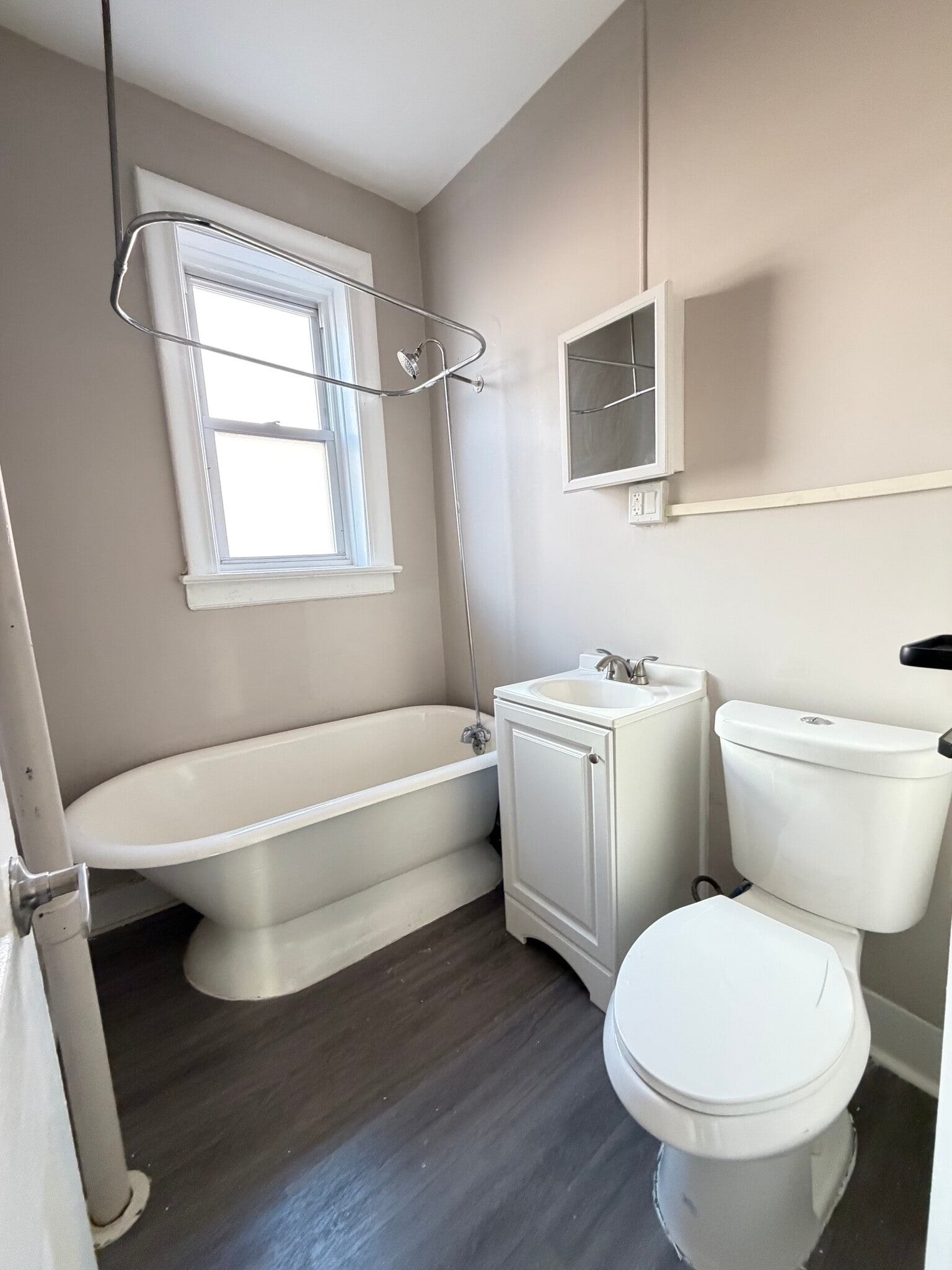 104 Belmont Ave 4C - 102 Belmont Ave
