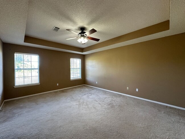 Building Photo - 2713 S.87th Drive-