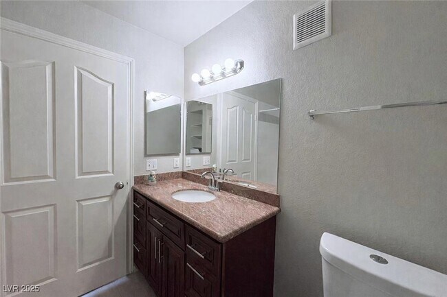 Building Photo - 7885 W Flamingo Rd