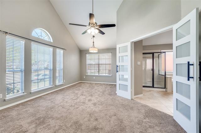 Building Photo - 613 Castleford Dr