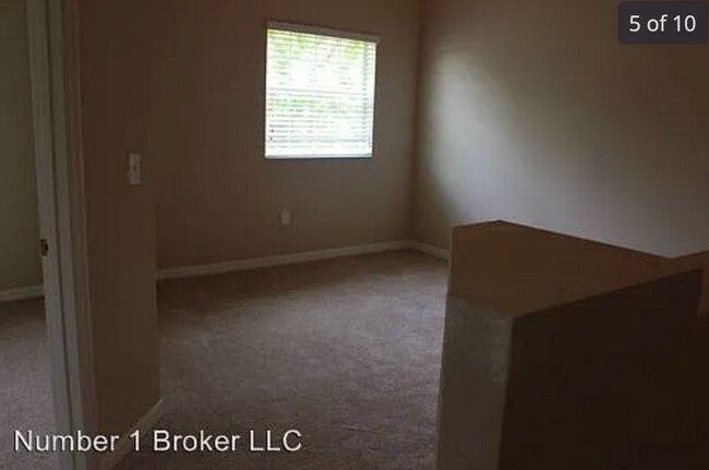 Building Photo - 10301 Regent Square Dr