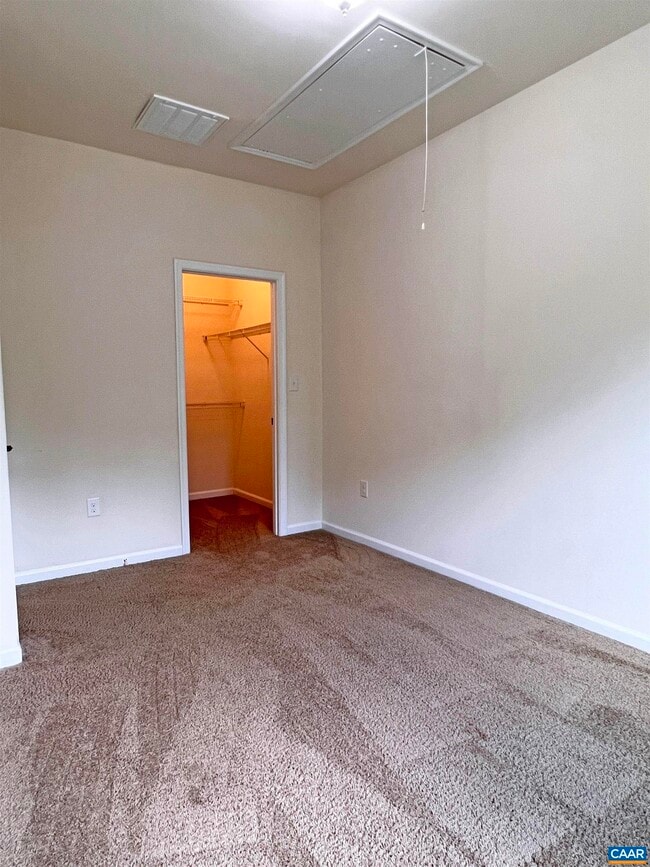 Building Photo - 2056 BethPage Ct