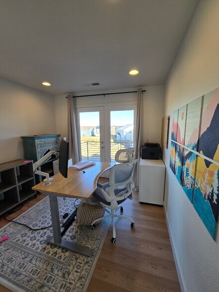 Building Photo - 6051 N Malta St