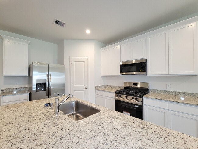 Building Photo - 4242 BROMHAM