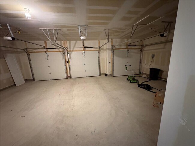 Building Photo - 3606 Fisciano Ln