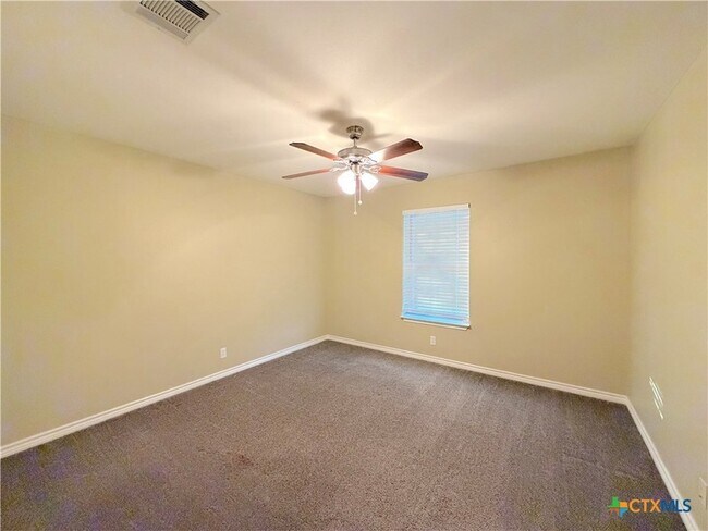 Building Photo - 849 Scenic Hills Dr