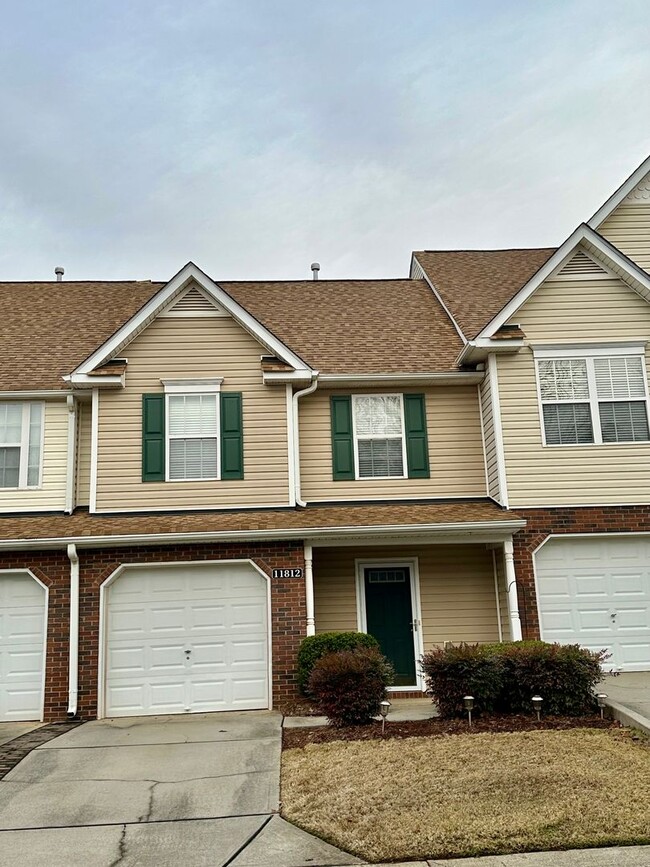 Building Photo - Ballantyne 2-bedroom Townhome ready now!