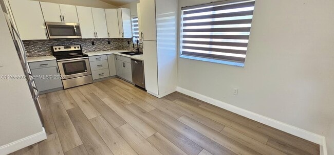 Building Photo - 17362 NW 74th Ave