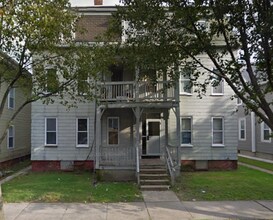 Building Photo - 126-128 Beech St