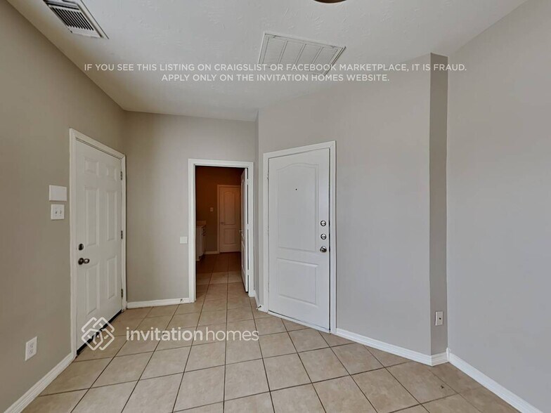 Building Photo - 28919 Hidden Lake Ct