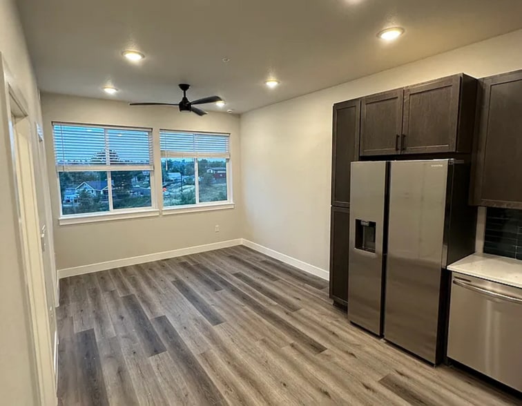 Building Photo - 1208 Quitman St