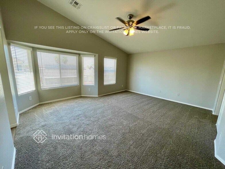 Building Photo - 12931 W Soledad St